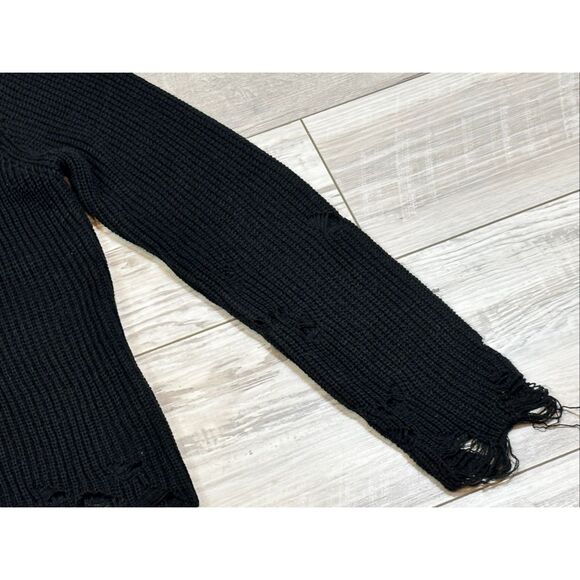 Daytrip The Buckle black distressed sweater size S - Picture 4 of 11